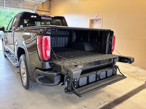 Used 2019 GMC Sierra 1500 Denali w/ Technology Package AWD/4WD image 26