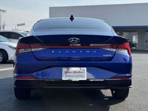Used 2023 Hyundai Elantra Limited image 6