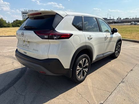 Used 2023 Nissan Rogue SV AWD/4WD image 6