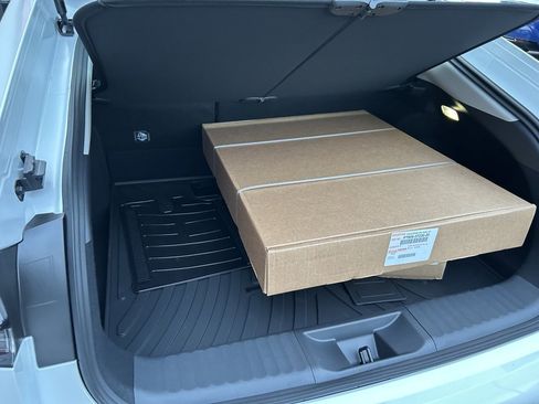 New 2026 Toyota Prius SE image 12