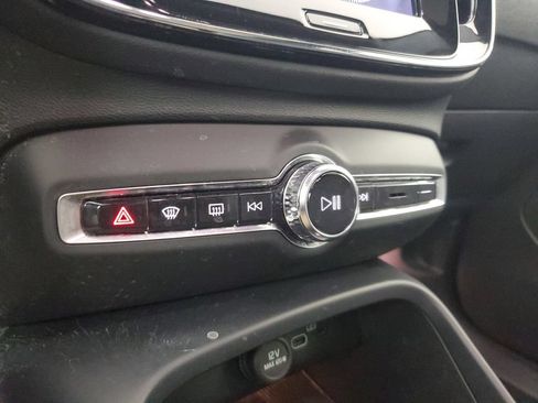 Certified 2024 Volvo C40 P8 Recharge Plus w/ Protection Package Premier RWD image 29