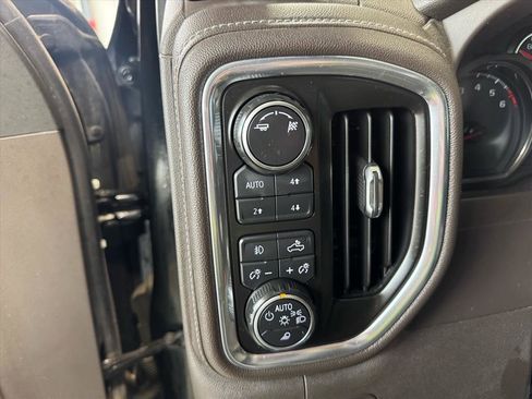 Used 2019 Chevrolet Silverado 1500 LT Trail Boss image 19