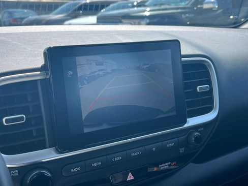 Used 2026 Hyundai Venue SEL FWD image 19