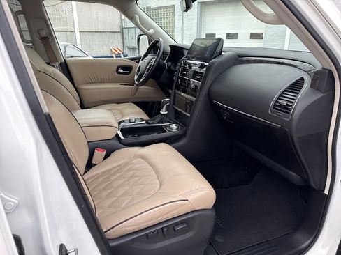 Used 2023 Nissan Armada Platinum w/ Captain's Chairs Package image 10