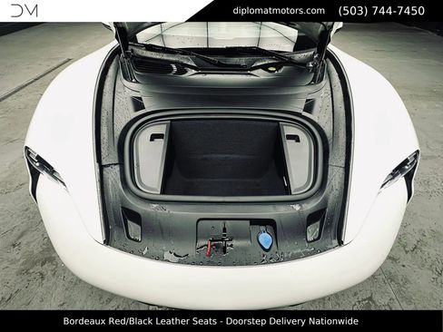 Used 2022 Porsche Taycan image 45