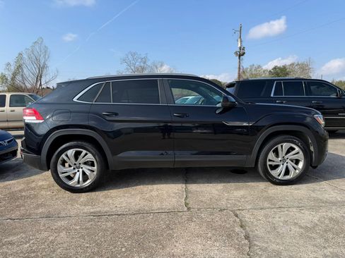 Used 2020 Volkswagen Atlas Cross Sport SEL image 5
