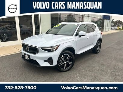 Used 2025 Volvo XC40 B5 Core