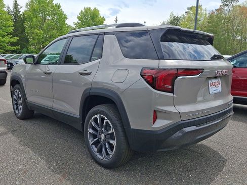 New 2026 GMC Terrain Elevation w/ Elevation Premium Package AWD/4WD image 3