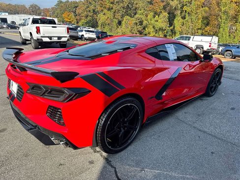 Used 2025 Chevrolet Corvette Stingray Premium Cpe w/ Z51 Performance Package image 32