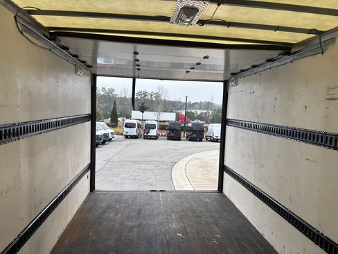 Used 2021 Mercedes-Benz Sprinter 3500 image 18
