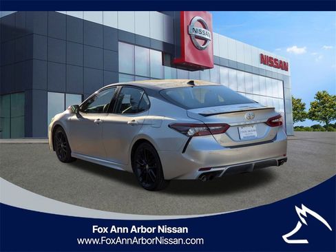 Used 2023 Toyota Camry XSE image 3