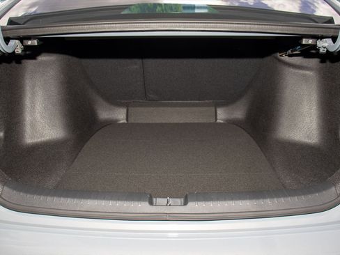 Certified 2025 Honda Accord SE image 10
