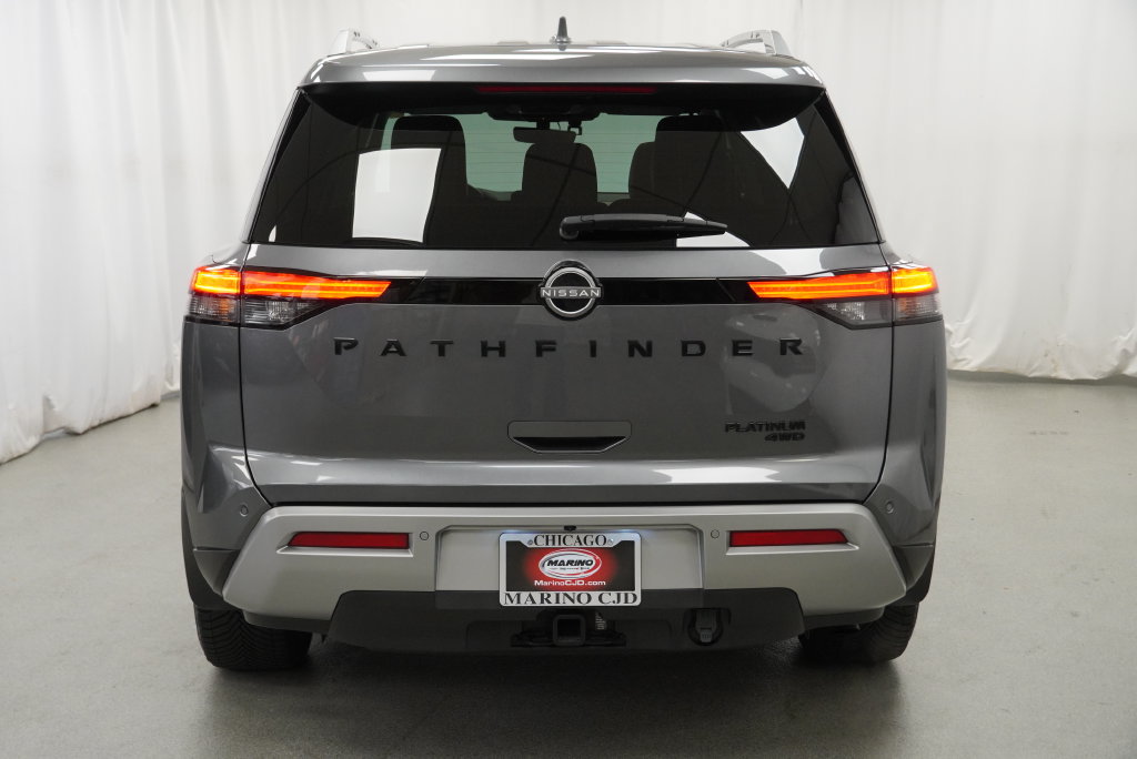 Used 2024 Nissan Pathfinder Platinum AWD/4WD image 16