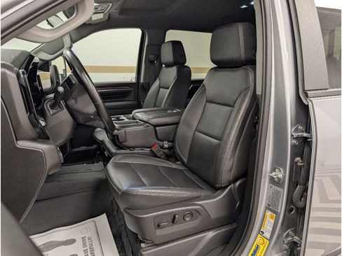 Used 2025 Chevrolet Silverado 3500 LT w/ Leather Package AWD/4WD image 10