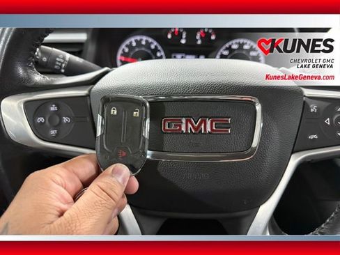 Used 2019 GMC Acadia SLE w/ LPO, Floor Liner Package image 42