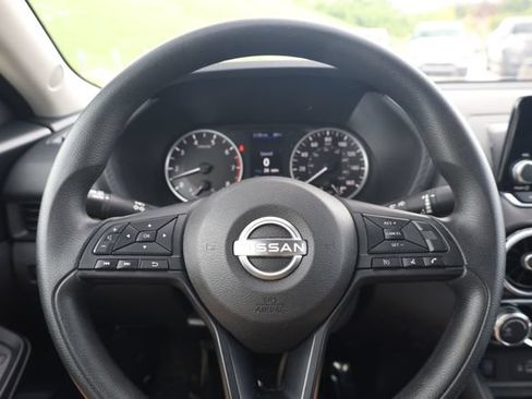Used 2024 Nissan Sentra S FWD image 16