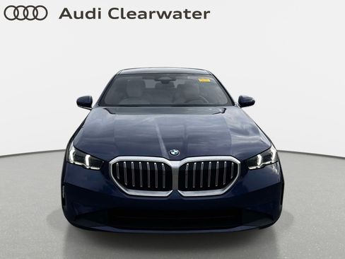 Used 2024 BMW 530i w/ Convenience Package RWD image 5