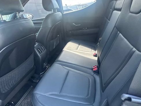Used 2024 Hyundai Santa Cruz Limited AWD/4WD image 8