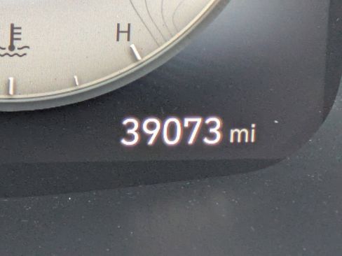 Used 2021 Hyundai Santa Fe SEL w/ Convenience Package image 30