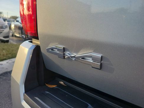 Used 2024 Toyota Tacoma SR5 image 6