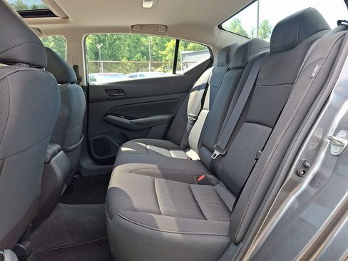 Certified 2023 Nissan Altima 2.5 SV w/ SV Premium Package FWD image 11