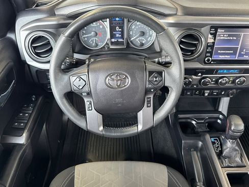 Certified 2021 Toyota Tacoma TRD Off-Road w/ Technology Package AWD/4WD image 13