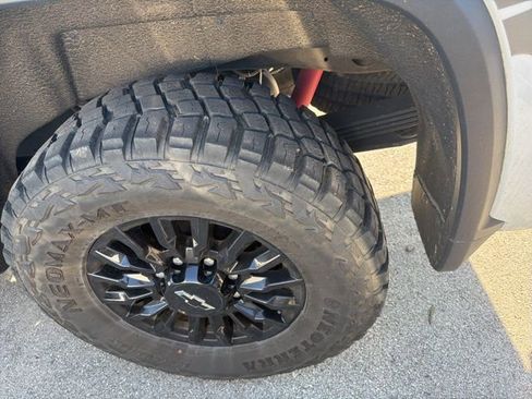 Used 2023 Chevrolet Silverado 2500 LT w/ Convenience Package image 20