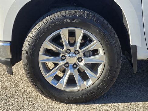 Used 2020 Chevrolet Silverado 1500 LTZ w/ LTZ Premium Package image 12