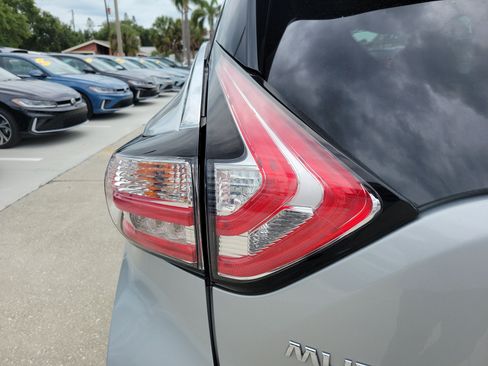 Used 2018 Nissan Murano Platinum AWD/4WD image 10