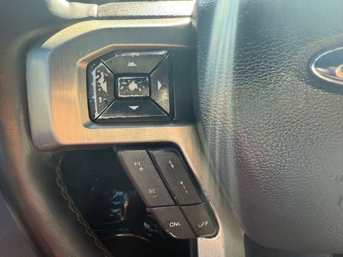 Used 2019 Ford F150 Platinum w/ Equipment Group 701A Luxury image 17