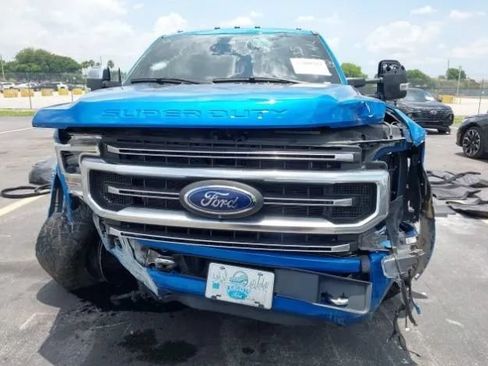 Used 2021 Ford F250 Platinum w/ Tremor Off-Road Package AWD/4WD image 5