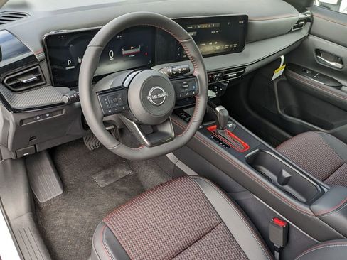 New 2025 Nissan Kicks SR w/ SR Premium Package image 7