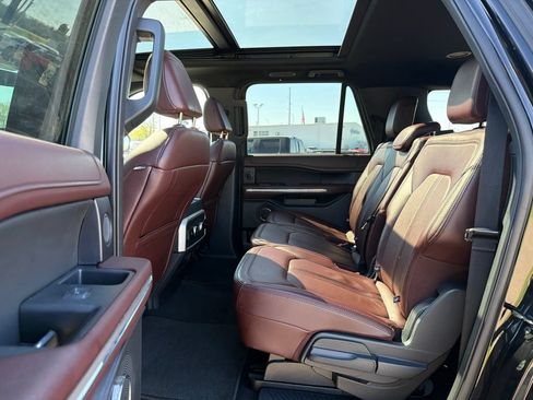 Used 2024 Ford Expedition Max Limited AWD/4WD image 23