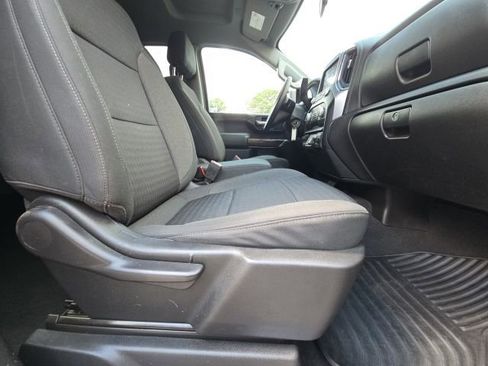 Used 2022 GMC Sierra 2500 SLE w/ X31 Off-Road Package image 19