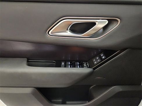 Used 2026 Land Rover Range Rover Velar Dynamic SE image 22