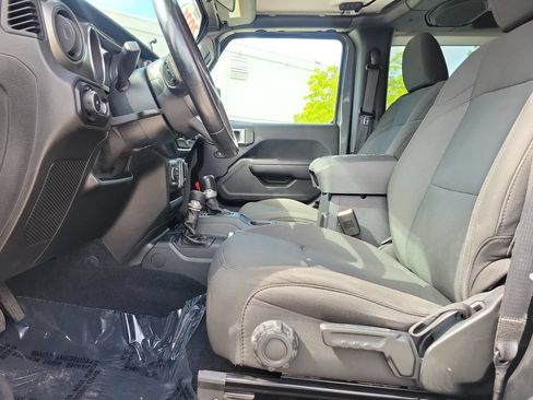 Used 2020 Jeep Wrangler Sport AWD/4WD image 19