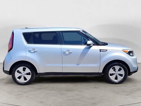 Used 2015 Kia Soul FWD image 6
