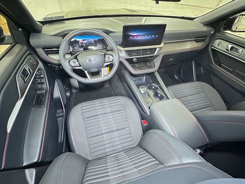 New 2026 Ford Explorer ST-Line image 9