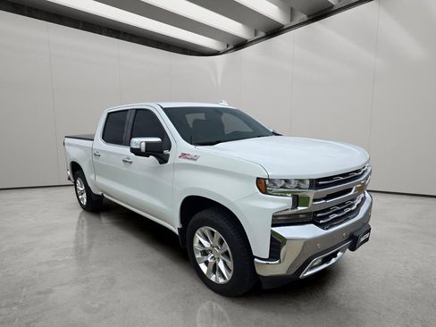 Used 2022 Chevrolet Silverado 1500 LTZ w/ LTZ Convenience Package II AWD/4WD image 7