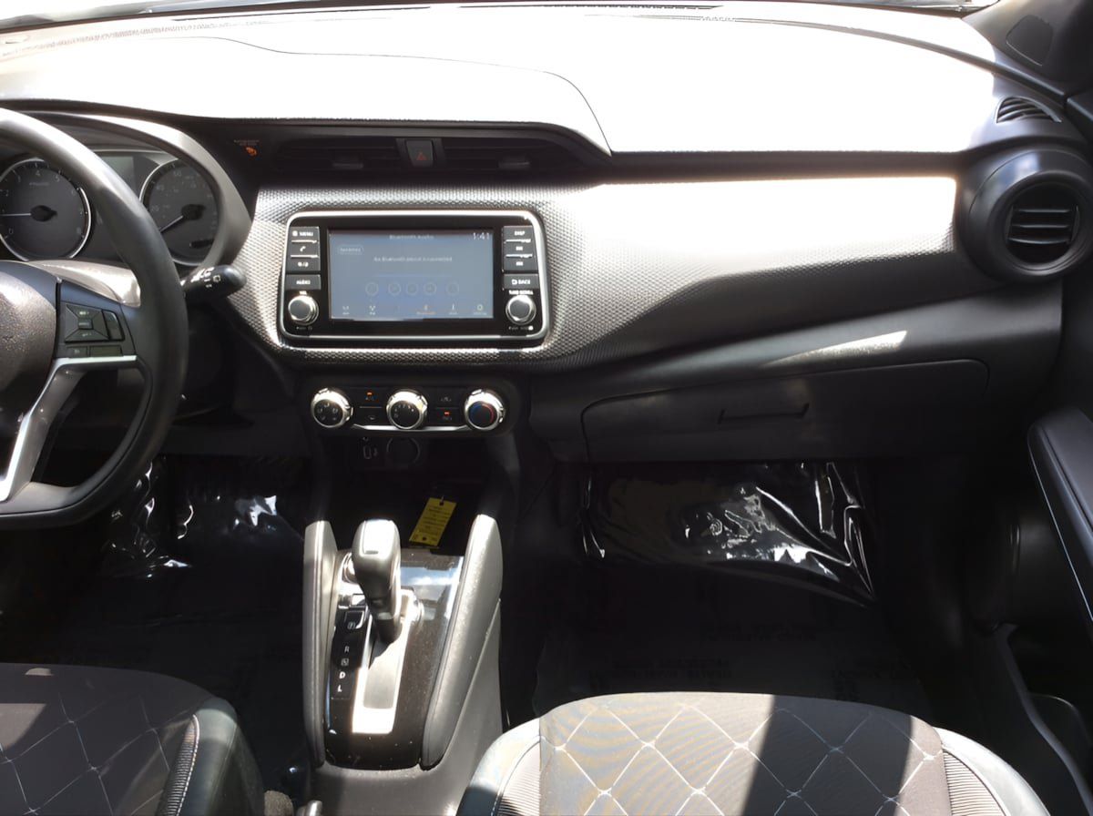 Used 2020 Nissan Kicks S FWD image 21