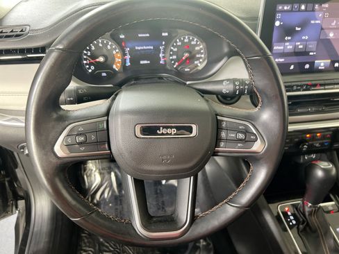 Used 2022 Jeep Compass Limited AWD/4WD image 11