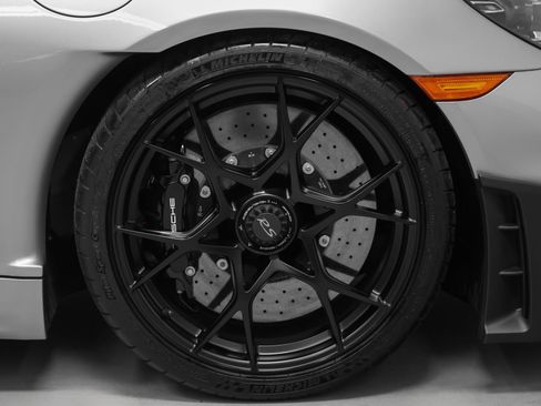 Certified 2025 Porsche 718 Boxster Spyder RS RWD image 21