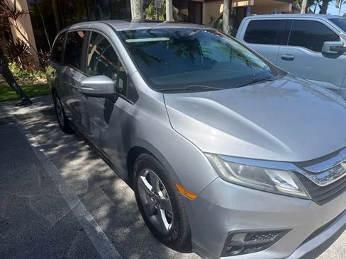 Used 2018 Honda Odyssey EX-L image 3