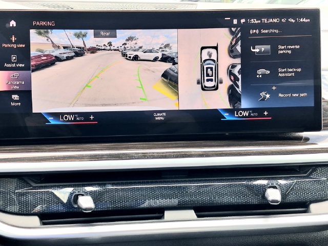 Used 2023 BMW X7 xDrive40i w/ Parking Assistance Package AWD/4WD image 24