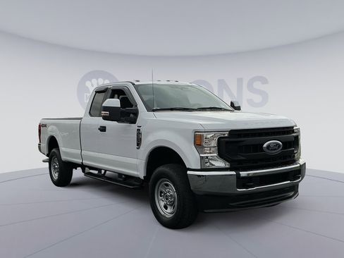 Used 2021 Ford F350 XL w/ Power Equipment Group image 18
