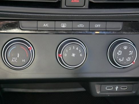 Used 2024 Volkswagen Jetta S image 18