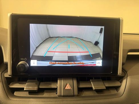 Certified 2024 Toyota RAV4 LE image 28