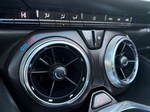 Used 2017 Chevrolet Camaro SS image 20