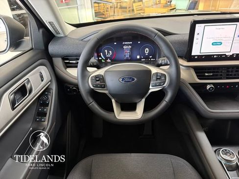 New 2026 Ford Explorer Active RWD image 15