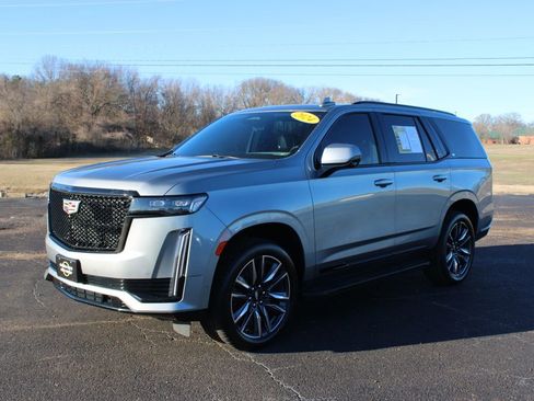 Used 2024 Cadillac Escalade Sport image 4